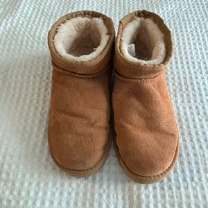 UGG Ultra Mini Booties, Size 7